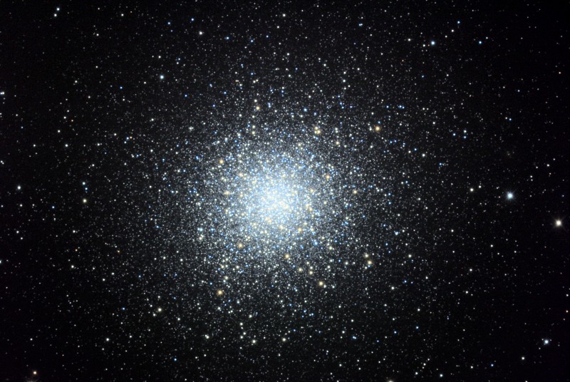 M13 (HERCULES CLUSTER)