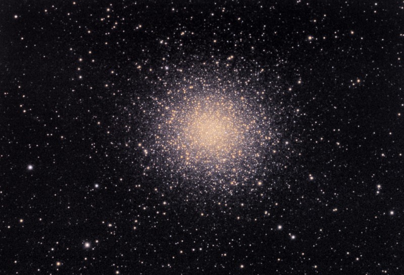 M14 (GLOBULAR CLUSTER)