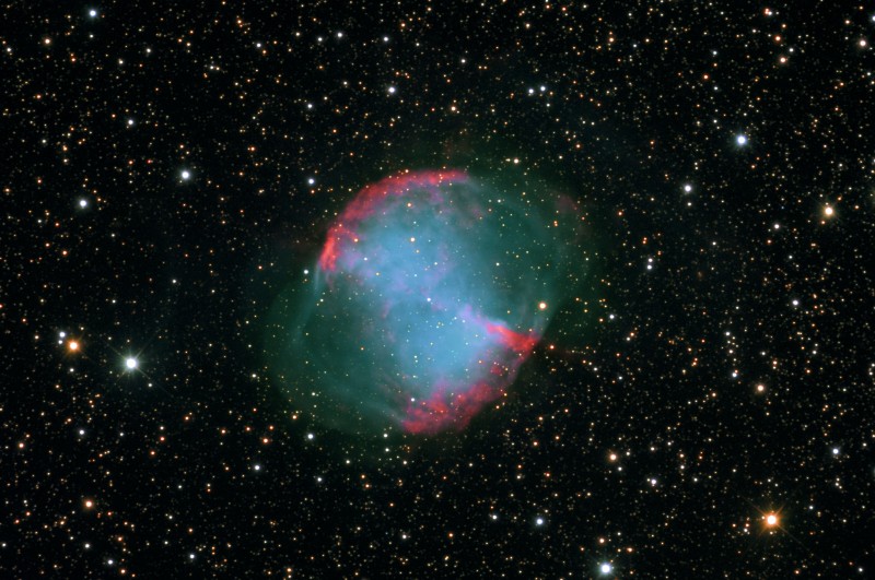 M27 (DUMBBELL NEBULA)