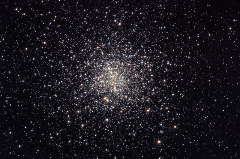 M4 (GLOBULAR CLUSTER)