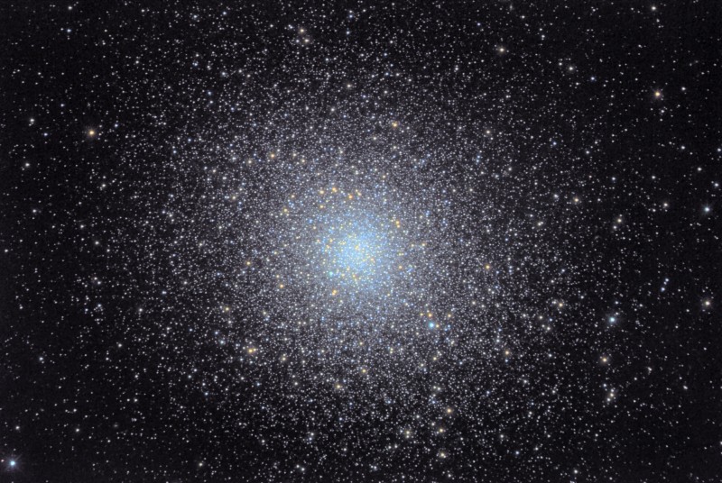 M5 (GLOBULAR CLUSTER)