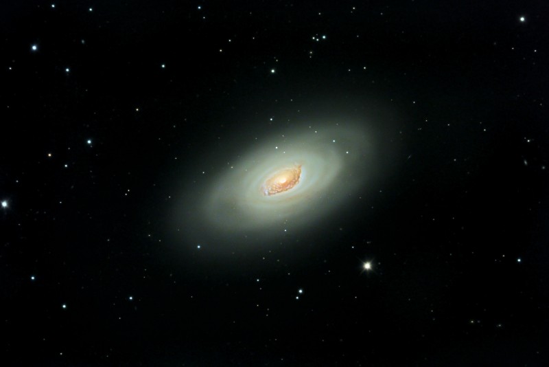 M64 (BLACK EYE GALAXY)