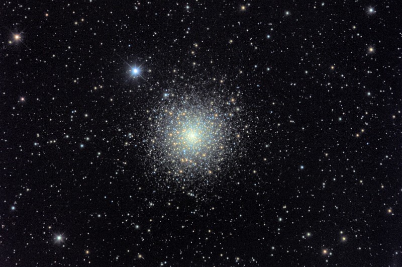 M80 (GLOBULAR CLUSTER)